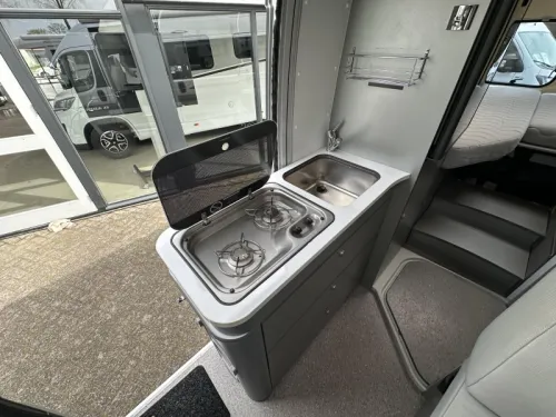 Adria Twin 640 SLX 150 hp solar panel photo: 11