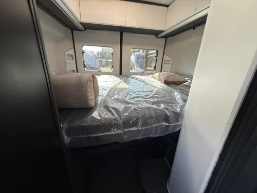 Adria Twin Supreme 600 SPB GREAT DEAL!! photo: 2