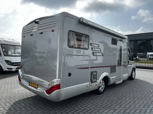 Hymer Tramp 664 SL Transverse bed/XXL garage/2007 photo: 2