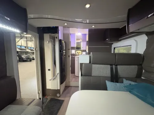 Chausson Welcome 728 EB Queensbed / cama basculante foto: 8