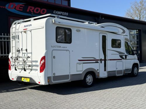 Adria Matrix 680 SP Spacious seating! photo: 4