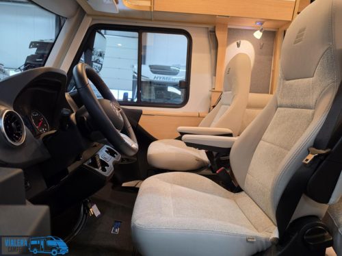Hymer BMC-I 680 Blackline *170pk Automaat* Levelsysteem*Vol!! foto: 8