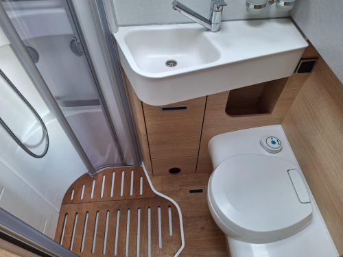 Hymer B-MC T 580 2 SINGLE BEDS+LEVELING SYSTEM photo: 10