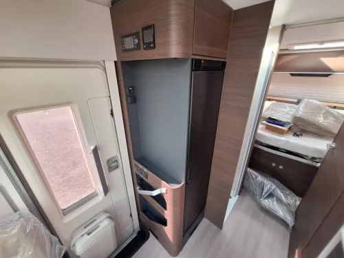 Adria Coral Supreme 670 DC 2027 French bed 180hp FULL photo: 9