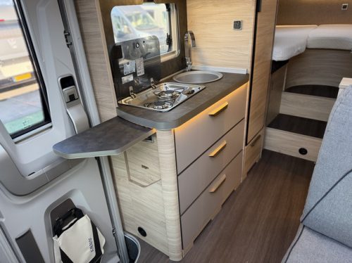 Knaus Van Ti Plus 650 MEG Platinum S / Kostenlose Stellplatz Foto: 8