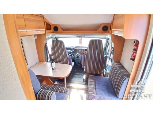 Hymer HV 562 .. 2008 single beds photo: 6