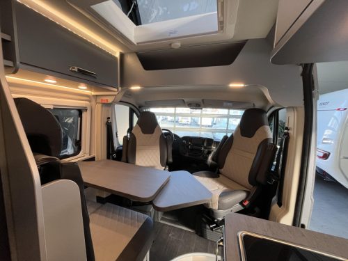 Weinsberg CaraBus Grey 600 ME [FIRE] GRATIS AUTOMAAT Foto: 16
