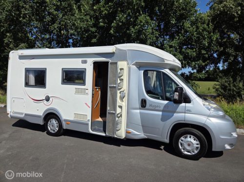 Challenger MAGEO 112 2009 ☆131hp, Queensbed, Airco, Solar☆ photo: 2