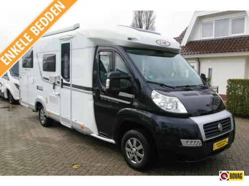 LMC Breezer 646 G Single beds, XXL Garage photo: 0