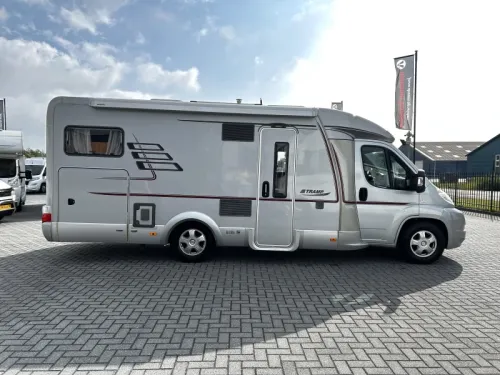 Hymer Tramp 664 SL Transverse bed/XXL garage/2007 photo: 4