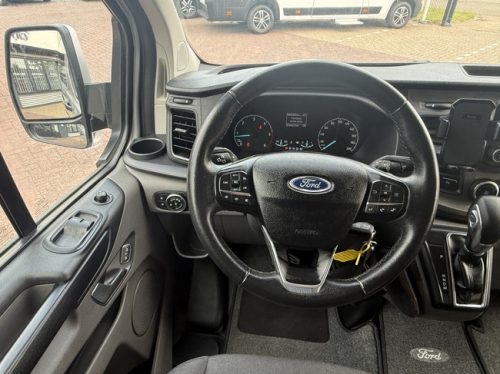 Ford Nugget plus high roof westfalia automatic 170 hp 4 berths air conditioning camera cruise ctr alloy wheels detachable tow bar pdc f/r photo: 14