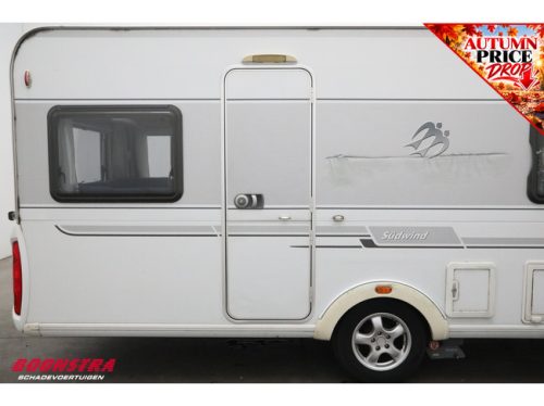 Knaus S&uuml;dwind 450 QU Mover Air Conditioning Bike rack Transverse bed Central kitchen Dinette photo: 4