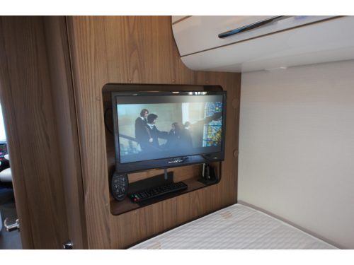 Hymer B 704 SL /Alde heating/Automatic photo: 13