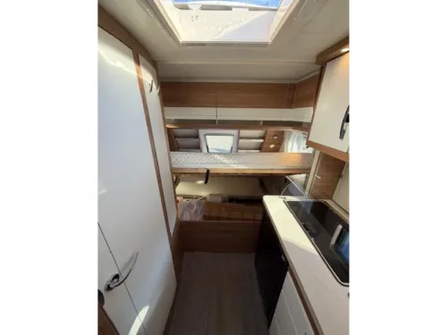 Hobby De Luxe 440 SF Incl. Airco en Voortent  foto: 16