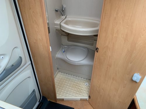 Caravelair Ambiance Style 390 Vorzelt/Fahrradtr&auml;ger Foto: 5