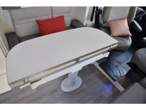 Challenger Mageo 378 XLB face to face xl queensbed  photo: 9