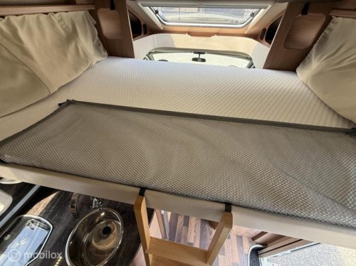 Knaus 700 MEG single beds + pull-down bed! photo: 16