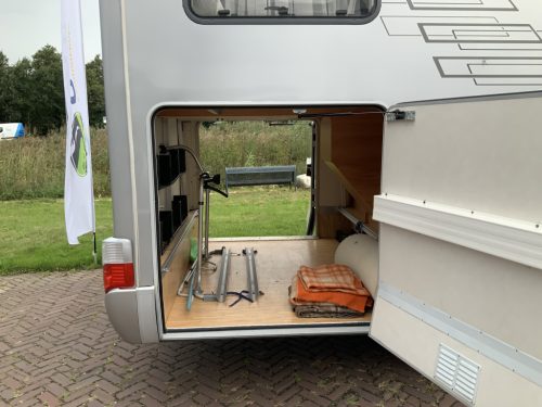 Hymer    B 674 SL   2.3 M. 130 PK  Vollintegriert, 4 Schlafpl&auml;tze  4 Gurte  , Einzelbetten, Hubbett, Motor-Klimaanlage, Bj.2008 &bdquo;Ihr Wohnmobil-Verkaufsvermittler Marum Camper Zentrum on the road Foto: 30