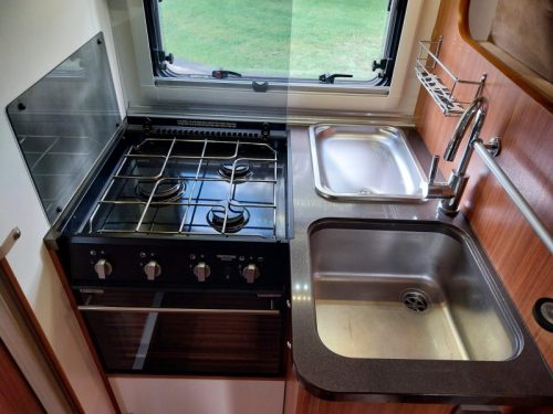 Adria Matrix M 670 SC 5 seatbelts, solar and TV photo: 6