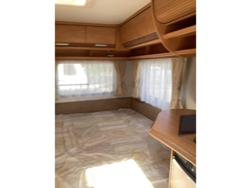 Chateau Calista 450 Mover/awning photo: 4
