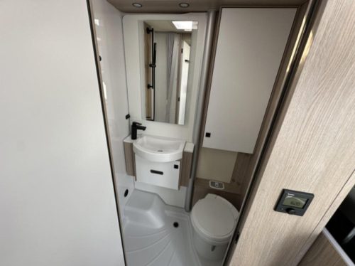 B&uuml;rstner Lyseo Time T Skyline 690 G 2 SINGLE BEDS-AUTOMATIC photo: 14