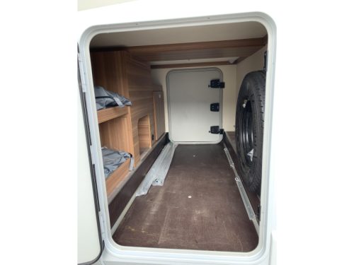 Weinsberg CaraSuite 700 ME - 5 Personen .- Automatik Foto: 23