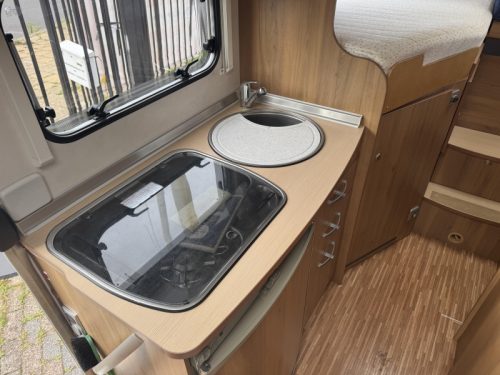 B&uuml;rstner Travel Van T 620 Single beds Air conditioning photo: 23