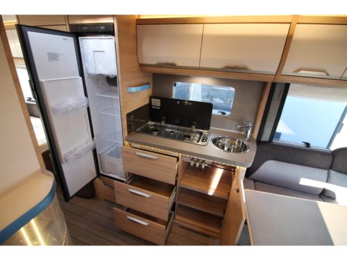 Knaus Sudwind Black Selection 540 UE Panoramic roof + Single bed photo: 10