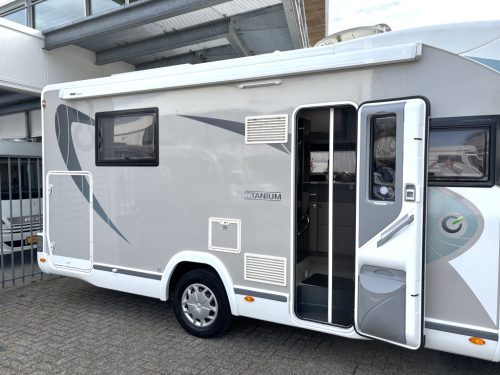 Chausson 768 XLB Titanium AUTOMATIC QUEEN BED + LIFT BED + F2F photo: 6