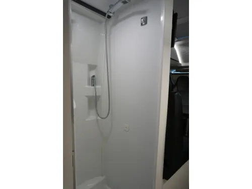 Adria Twin Supreme 640 SGX AUTOMATIK/160PS/KLIMAANLAGE Foto: 18