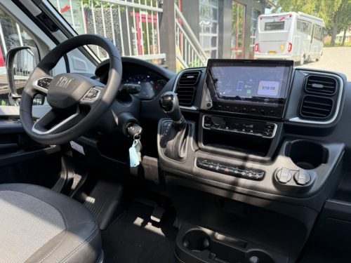 Adria Coral Plus 670 DL Face To Face Foto: 7