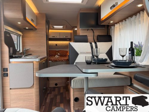 Weinsberg CaraCompact 600 MF Edition [pepper], French bed 140 hp Manual transmission photo: 11