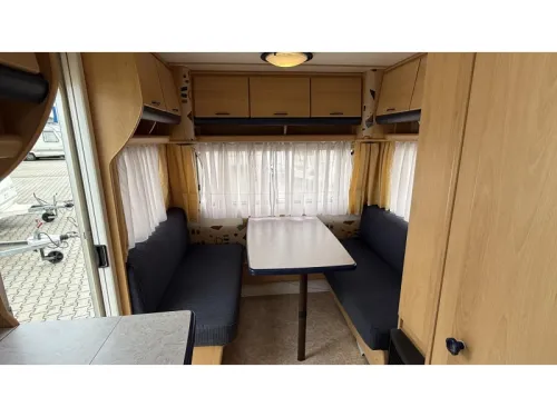 TEC Tour Rubin 450 K standard seating bed toilet photo: 1