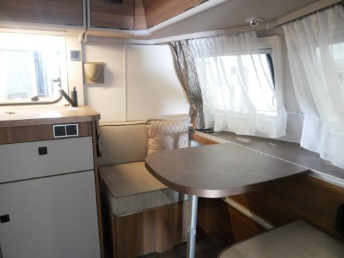 Eriba Touring 310 Free mover and awning photo: 2