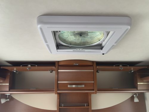 Hymer Exsis-I 674 EX 2.3 MultiJet 160 HP, A-class, Motor air conditioning, 2 Single beds, Pop-top roof bed, Garage, Towing hitch, etc, etc. Camper centrum on the road photo: 30
