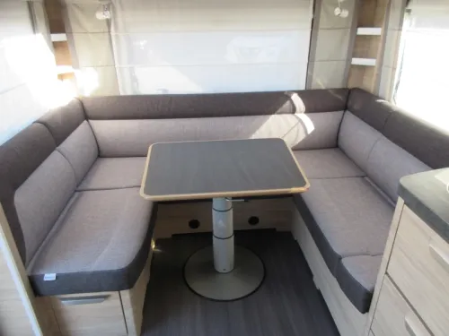 Knaus Sudwind 60 Years 450 FU VERY NEAT, FIXED AWNING photo: 4