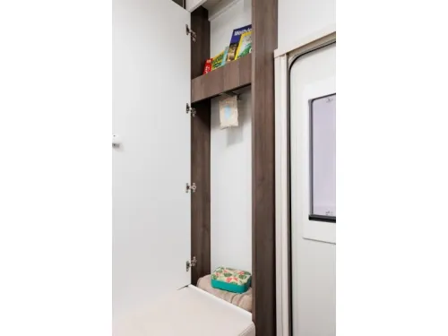 Benimar Tessoro 430 Compact & luxe NEU Foto: 9