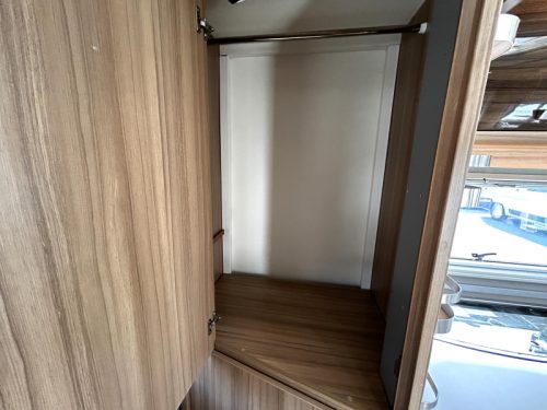 Knaus Platinum Selection 650 MF Franz&ouml;sisches Bett/2017/6.9M/Euro-6 Foto: 24