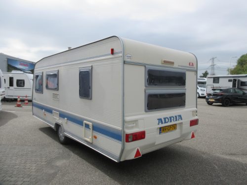 Adria Unica B 502 UK 5 PEROONS MET STAPELBED  foto: 20
