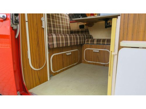 Volkswagen Transporter T2 Westfalia Madrid photo: 9