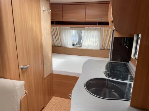 Knaus Sport 420 DQ with Mover photo: 2