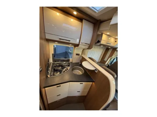 Carthago C-Tourer T 144 LE 4 Personen, LPG, Automatik Foto: 13