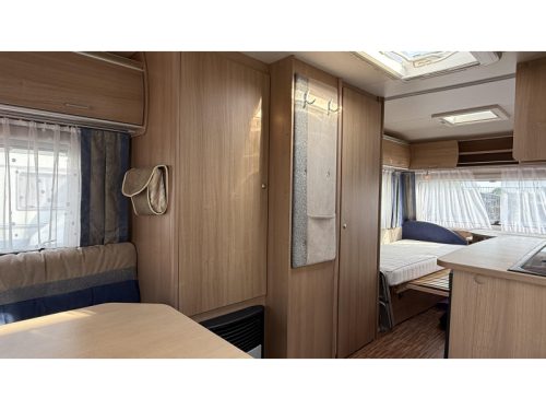 B&uuml;rstner Averso Fifty 500 TL single beds U-shaped lounge photo: 3