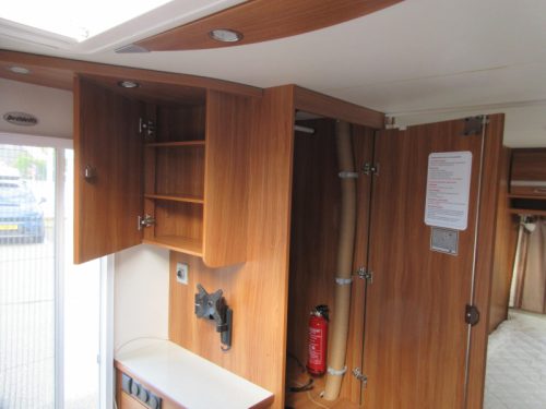 Dethleffs Nomad 450 DB WITH DOREMA PANORAMA AWNING photo: 13