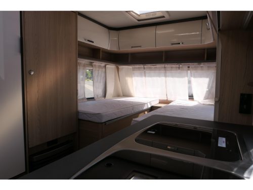 B&uuml;rstner Averso Top 520 TL Spacious 6 berths photo: 6