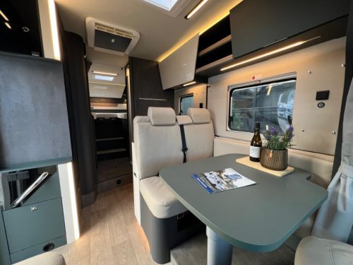 Laika Kosmo 409 L automatic single beds photo: 10