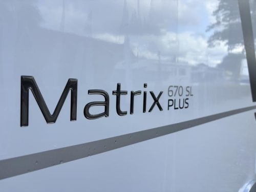 Adria Matrix Plus 670 DL Automaat + Hefbed  foto: 5