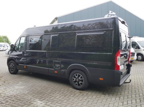 Sunlight Cliff 640, 6.40 Meter Van conversion, Single beds photo: 22