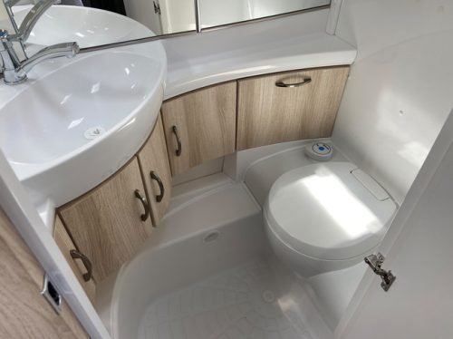 Hobby De Luxe 460 LU photo: 15