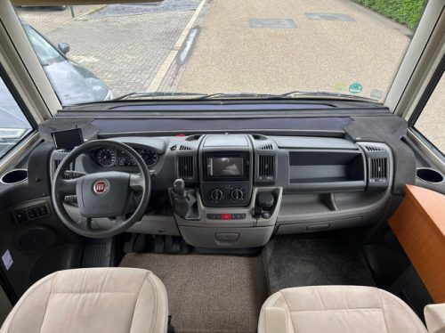 Hymer B514l | Fixed Bed | L-Seating | Cassette Awning | Air conditioning | Bearlock | Camera | NAVI | Apple Carplay | TV photo: 9